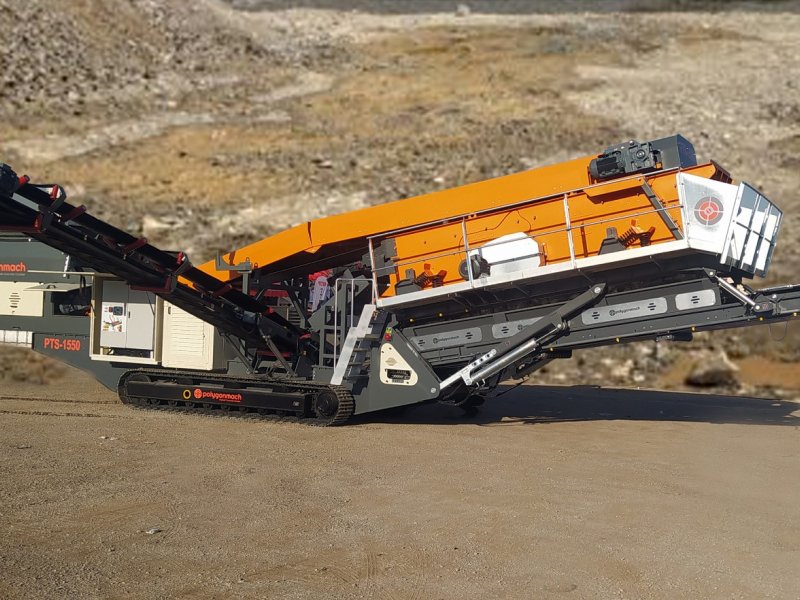 Track screen PTS155 embarked on and producing in our workshop.