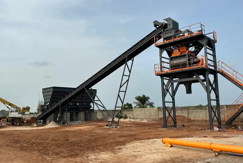 100m3 stationary plant put into service in BENIN