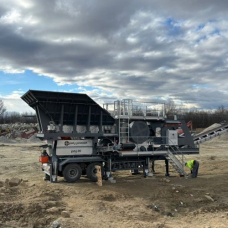 Planta de trituración sobre orugas para obras flexibles